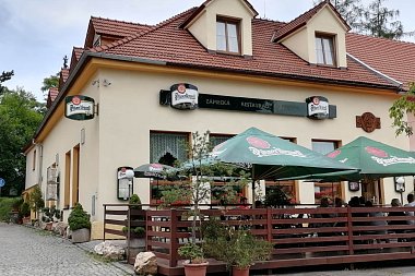 Zámecká restaurace a penzion Týn nad Vltavou