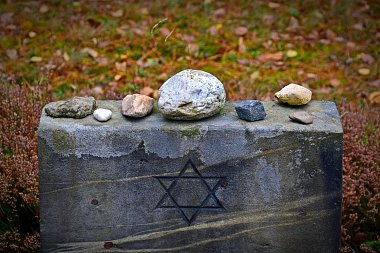 Veřejné čtení jmen obětí holocaustu