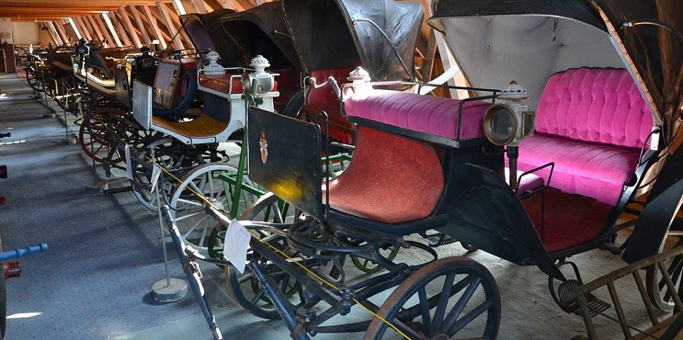 Muzeum historických vozidel a staré zemědělské techniky