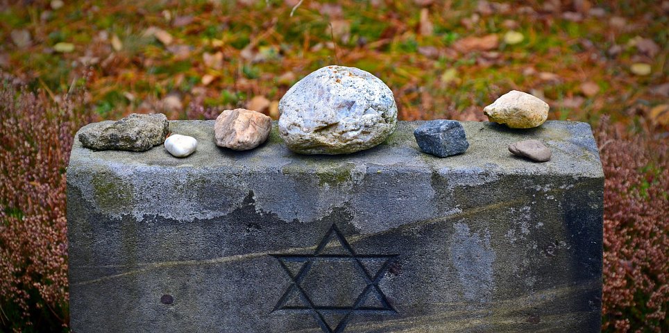 Veřejné čtení jmen obětí holocaustu