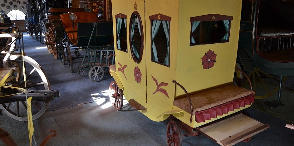 Muzeum historických vozidel a staré zemědělské techniky